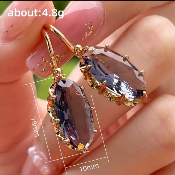 Vintage Purple Gold Crystal Earrings - Picture 3 of 4